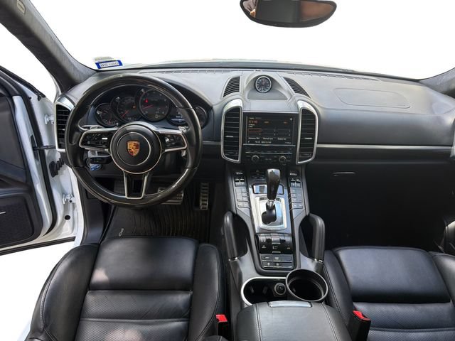 Used 2015 Porsche Cayenne Turbo AWD/4WD image 14
