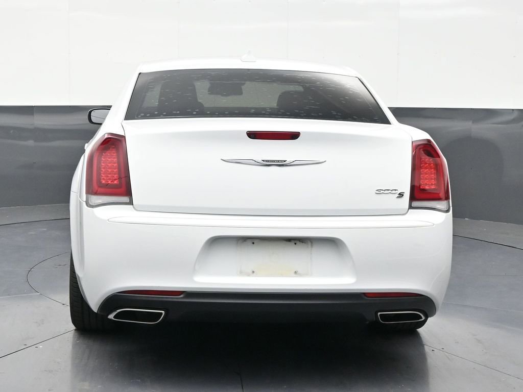 Used 2020 Chrysler 300 S RWD image 4