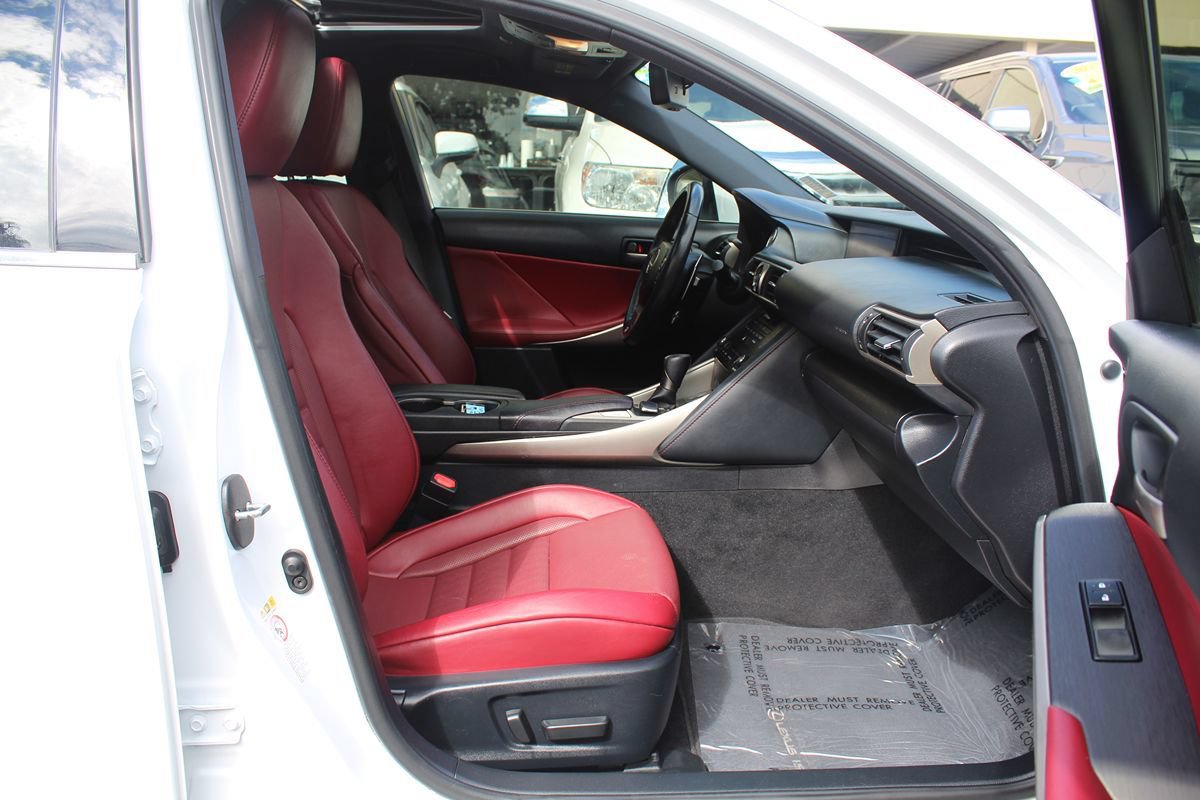 Used 2019 Lexus IS 300 F Sport w/ F Sport Package RWD image 22