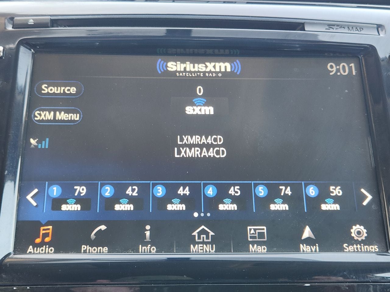 Used 2016 Nissan Murano S w/ Navigation Package AWD/4WD image 16