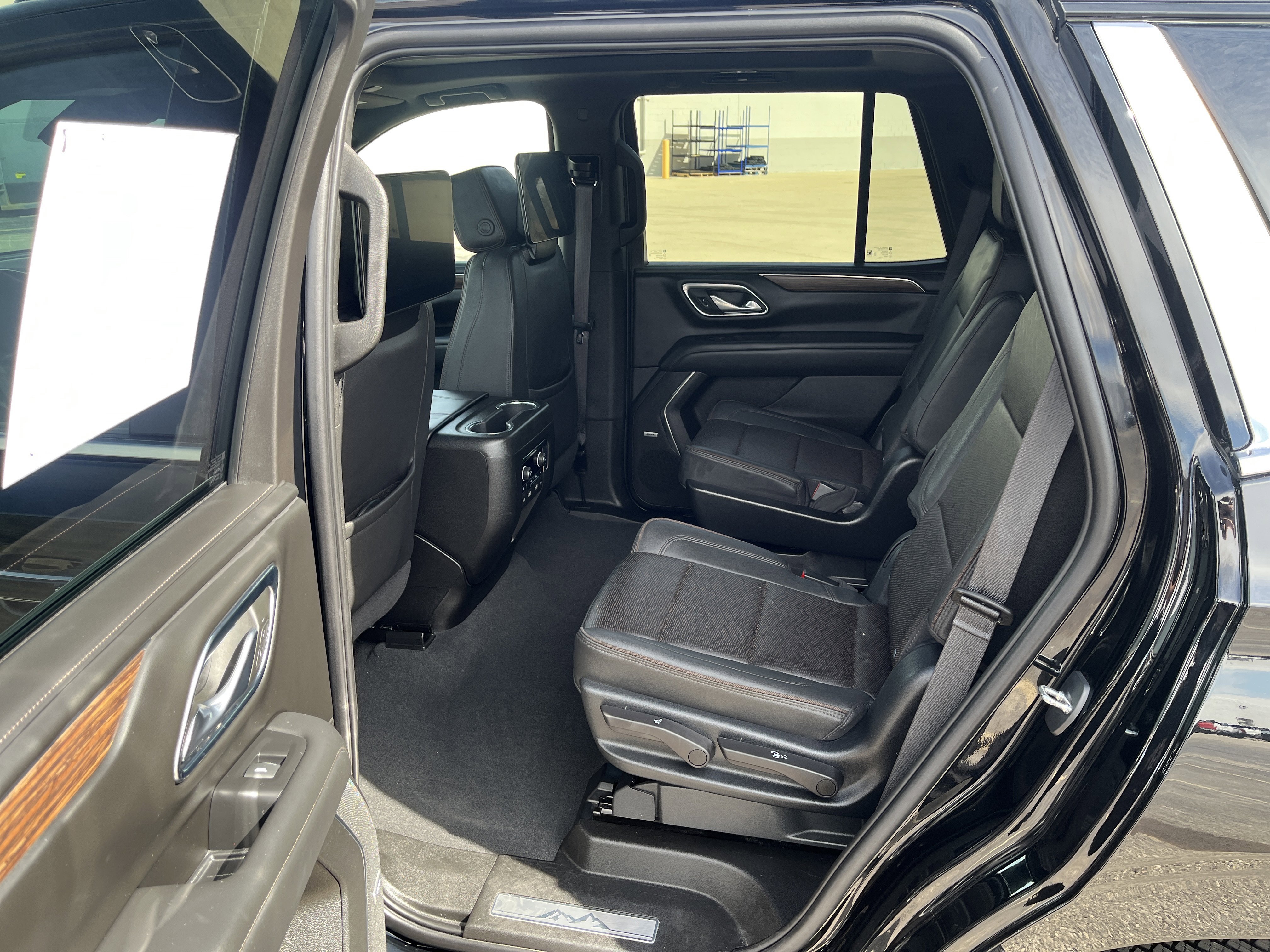 Used 2023 Chevrolet Tahoe High Country w/ Advanced Technology Package image 15