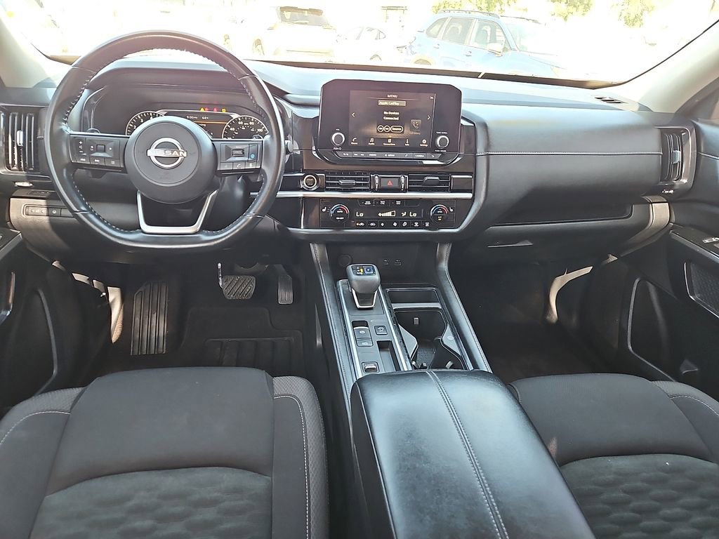 Used 2022 Nissan Pathfinder SV FWD image 12