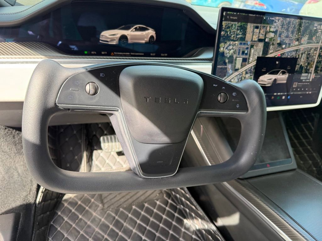 Used 2021 Tesla Model S Plaid image 7