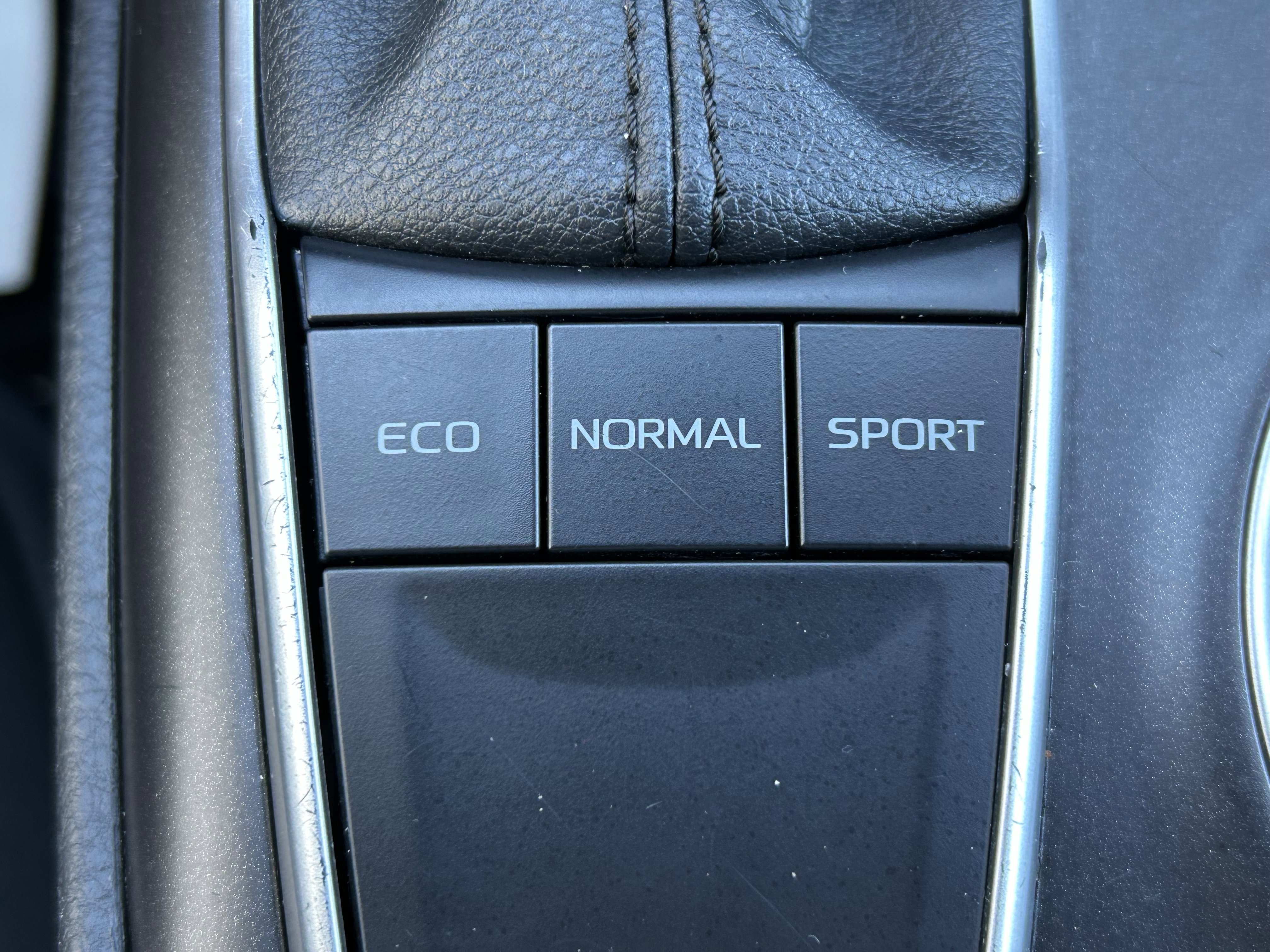 Certified 2024 Toyota Camry LE image 28