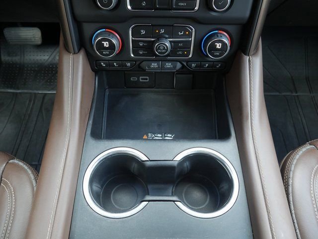 Used 2023 Chevrolet Suburban High Country image 25