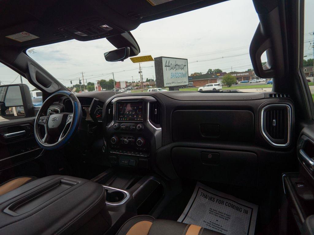 Used 2021 Chevrolet Silverado 2500 LTZ w/ Carhartt Edition AWD/4WD image 15