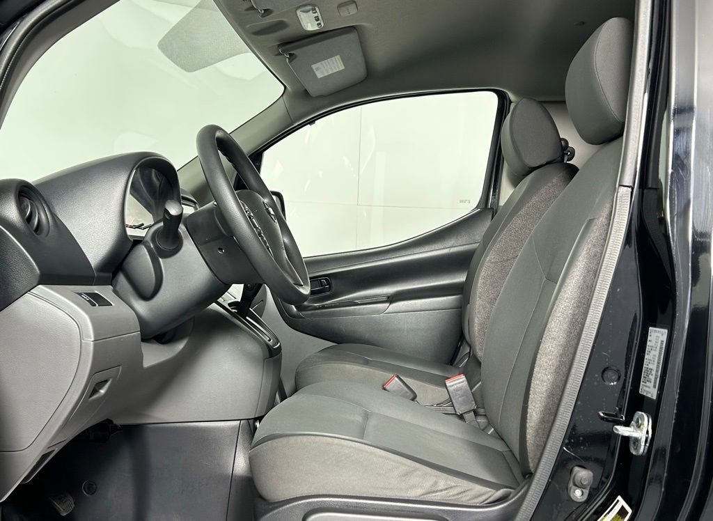 Used 2021 Nissan NV200 S FWD image 24