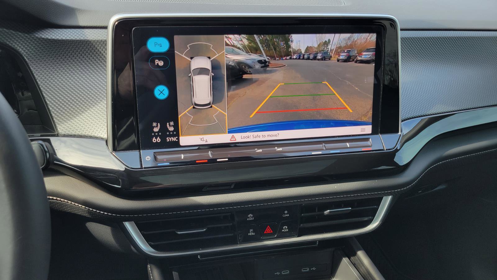 Certified 2025 Volkswagen Atlas Cross Sport SEL Premium R-Line image 31