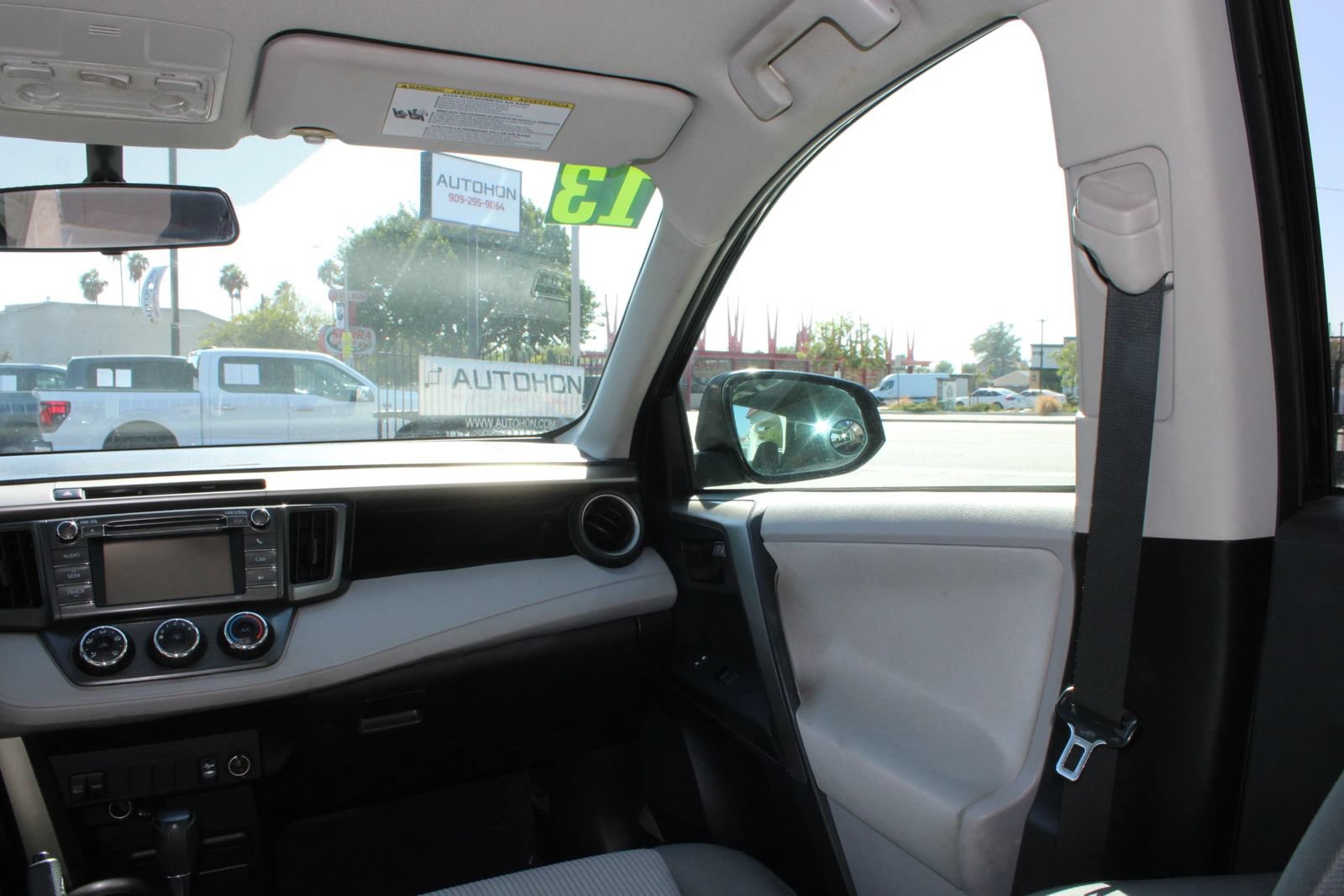 Used 2013 Toyota RAV4 LE FWD image 29