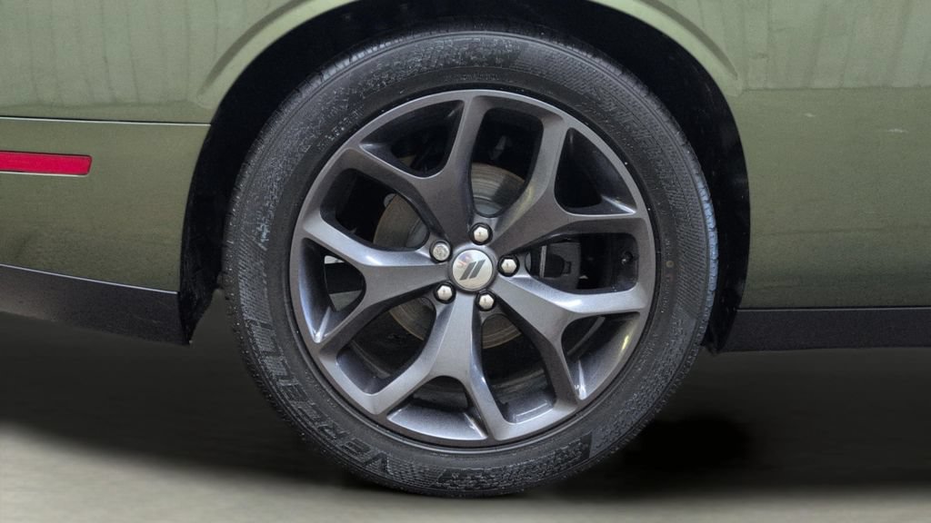 Used 2019 Dodge Challenger R/T w/ Shaker Package RWD image 22