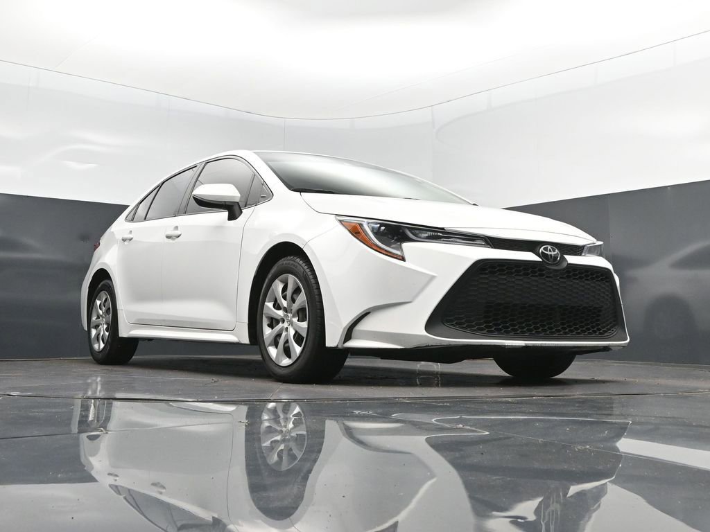 Used 2022 Toyota Corolla LE FWD image 45