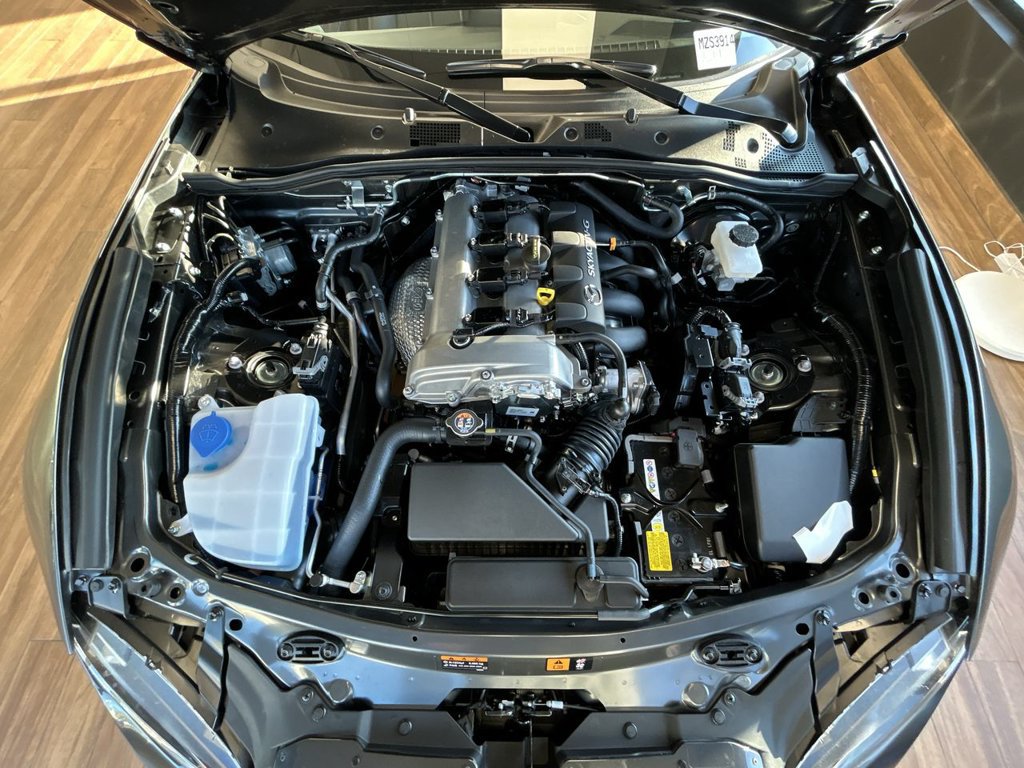 Used 2025 MAZDA MX-5 Miata RF Grand Touring RWD image 10