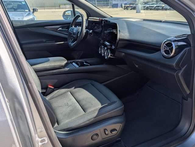 Used 2024 Chevrolet Blazer EV LT AWD/4WD image 9