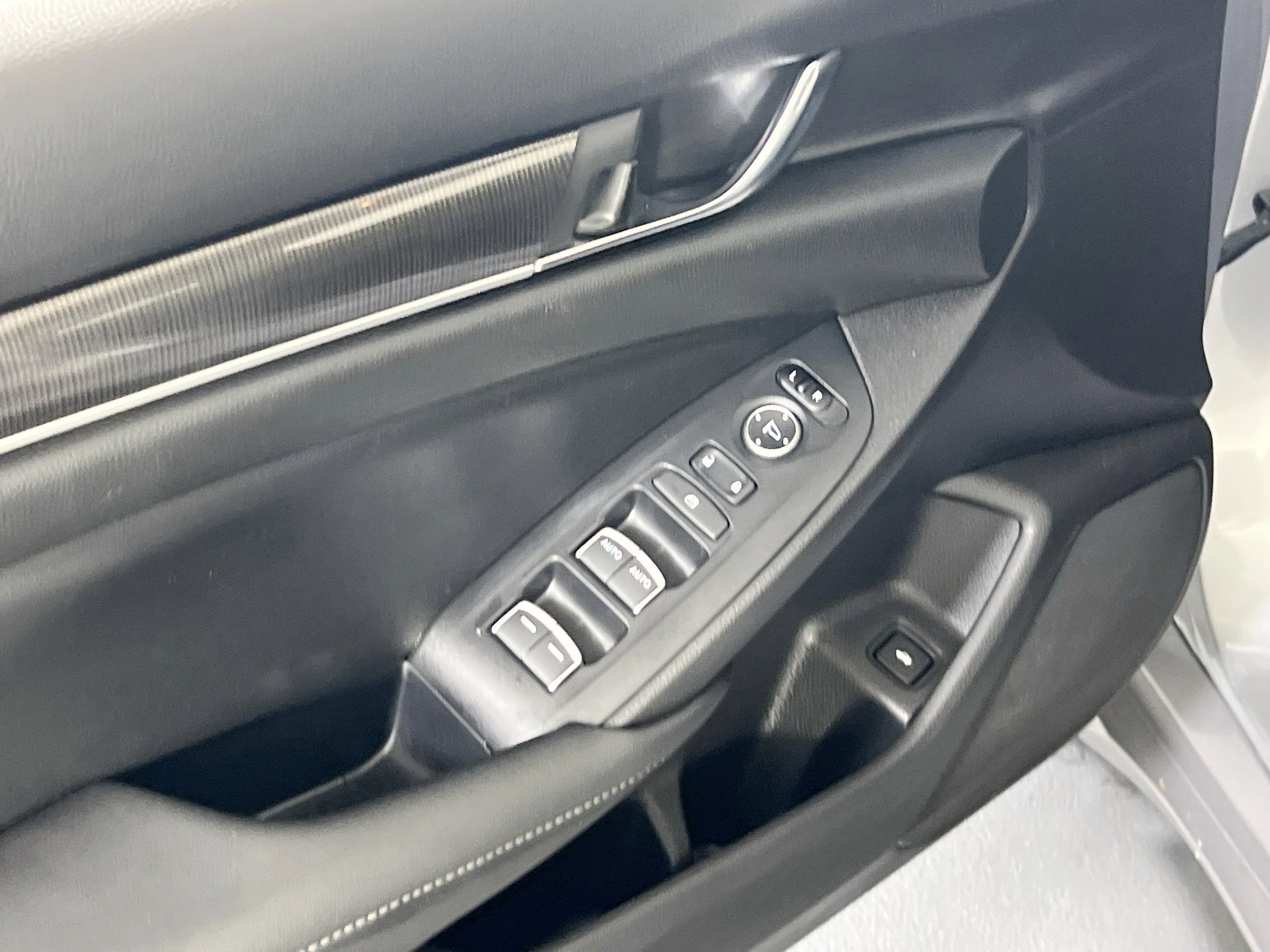 Used 2022 Honda Accord Sport image 17