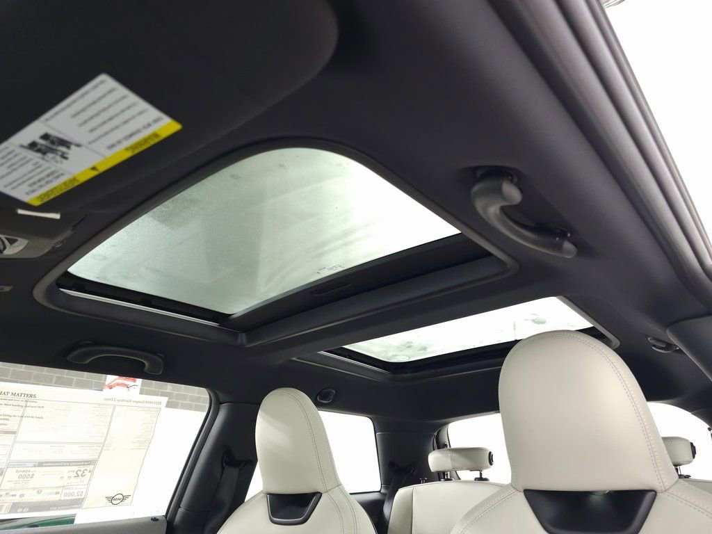 Used 2025 MINI Cooper 2-Door Hardtop FWD image 13