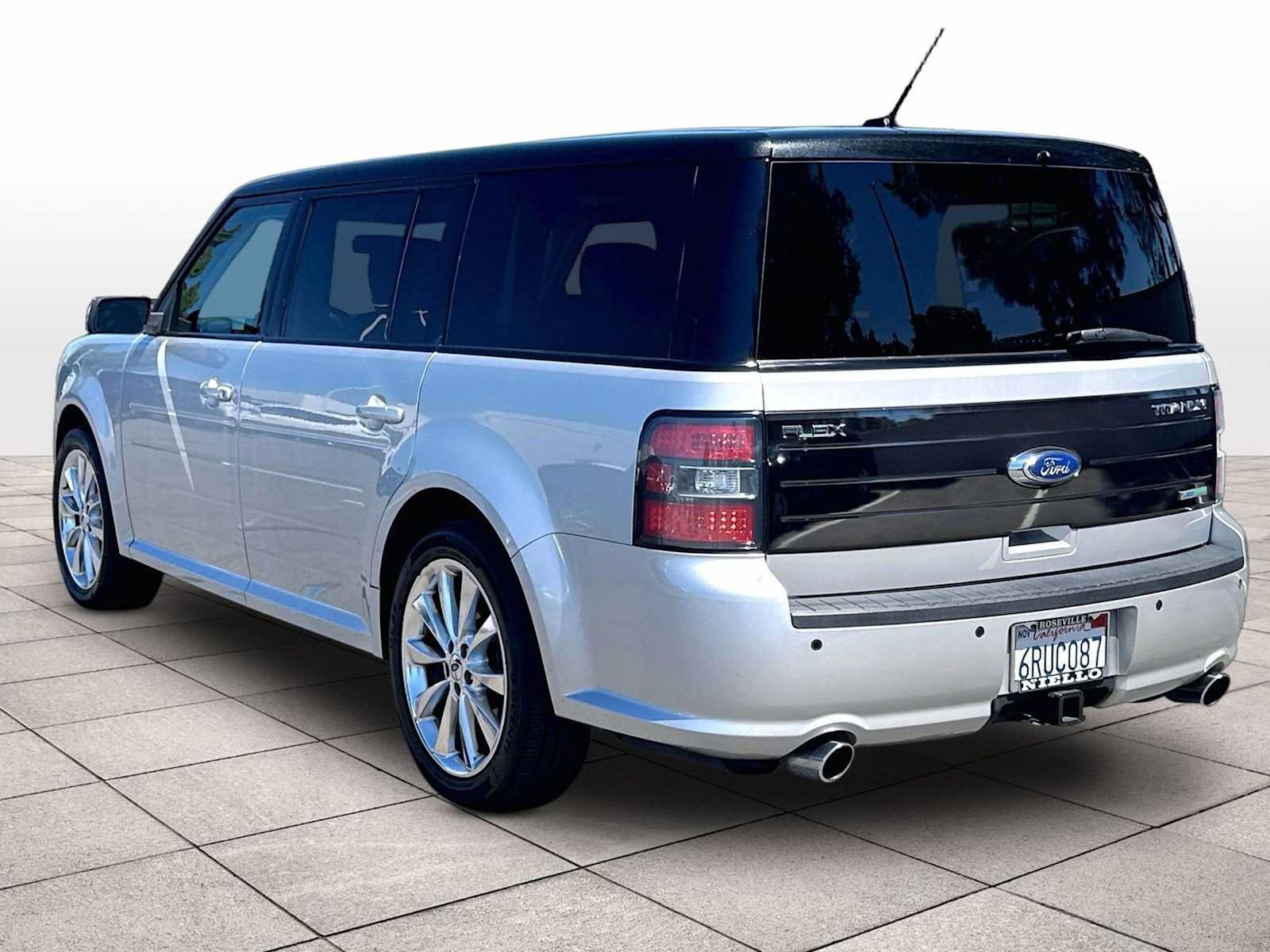 Used 2011 Ford Flex Titanium w/ Trailer Tow Pkg Class III AWD/4WD image 14