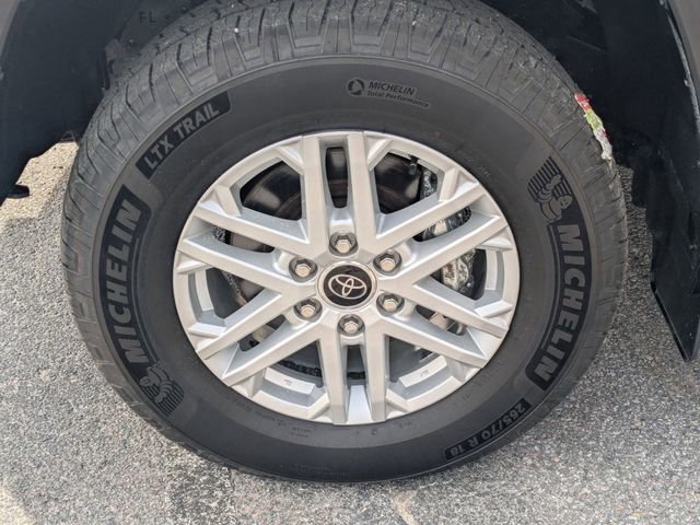 Used 2023 Toyota Tundra SR5 w/ SR5 Premium Package image 10