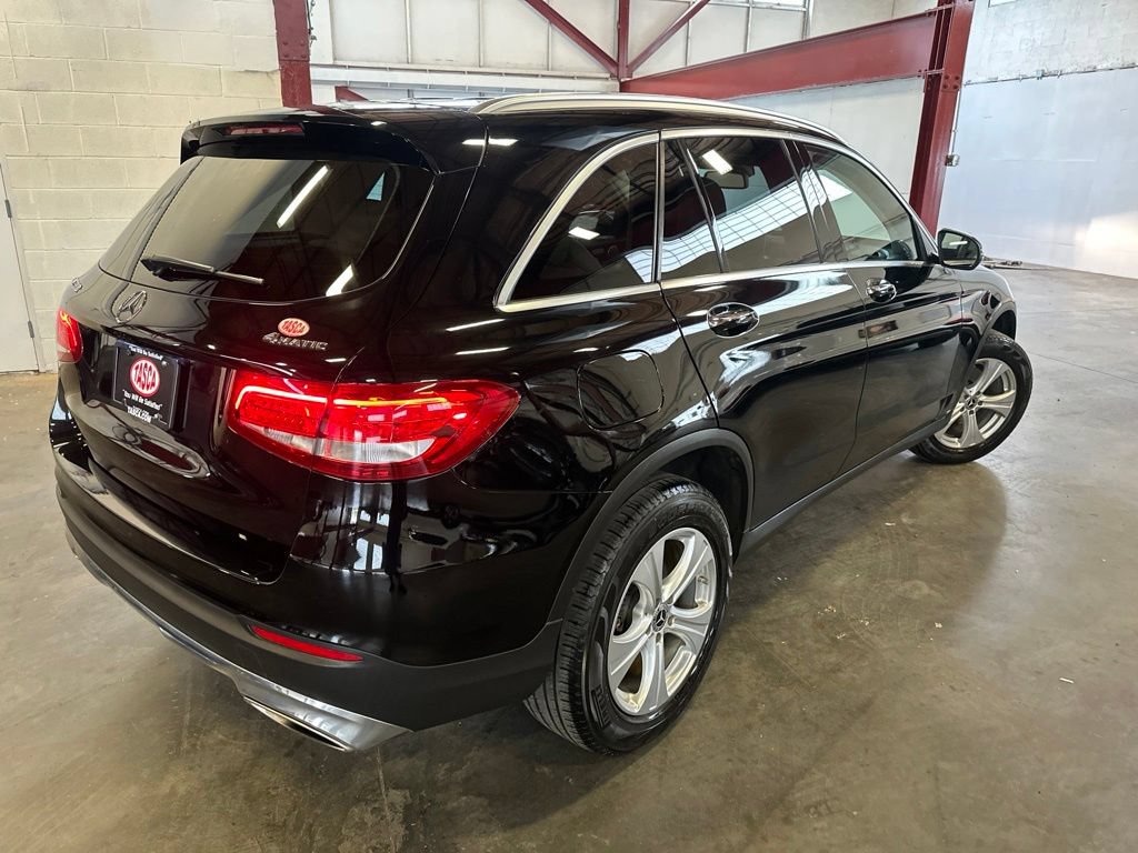 Used 2018 Mercedes-Benz GLC 300 4MATIC image 6
