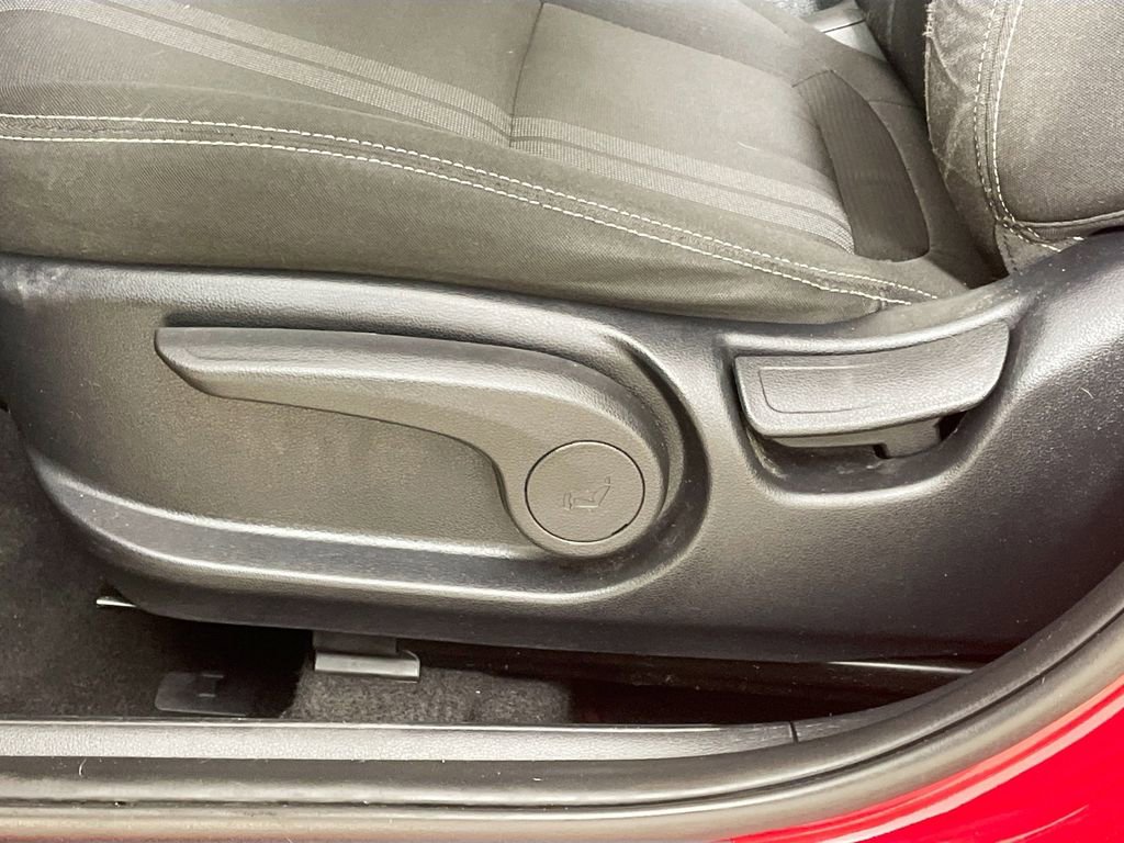 Used 2022 Hyundai Venue SEL w/ Cargo Package image 24