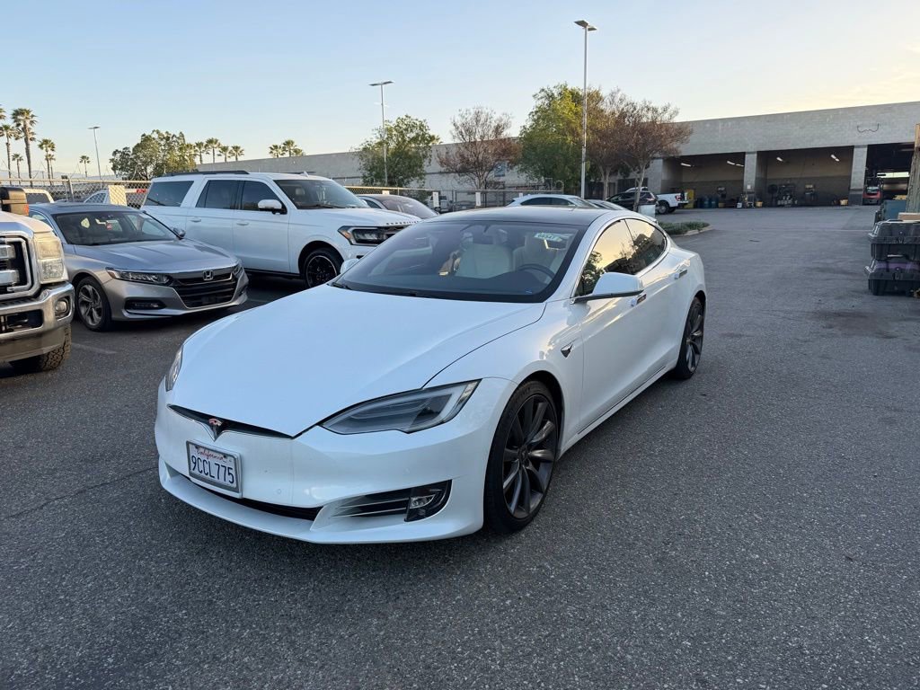 Used 2020 Tesla Model S Long Range image 1