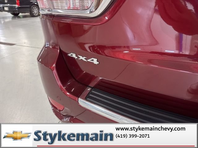 Used 2019 Jeep Grand Cherokee Overland AWD/4WD image 13
