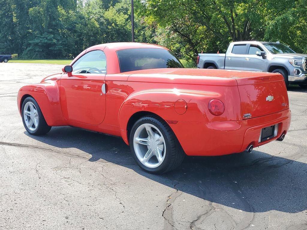 Used 2005 Chevrolet SSR image 4