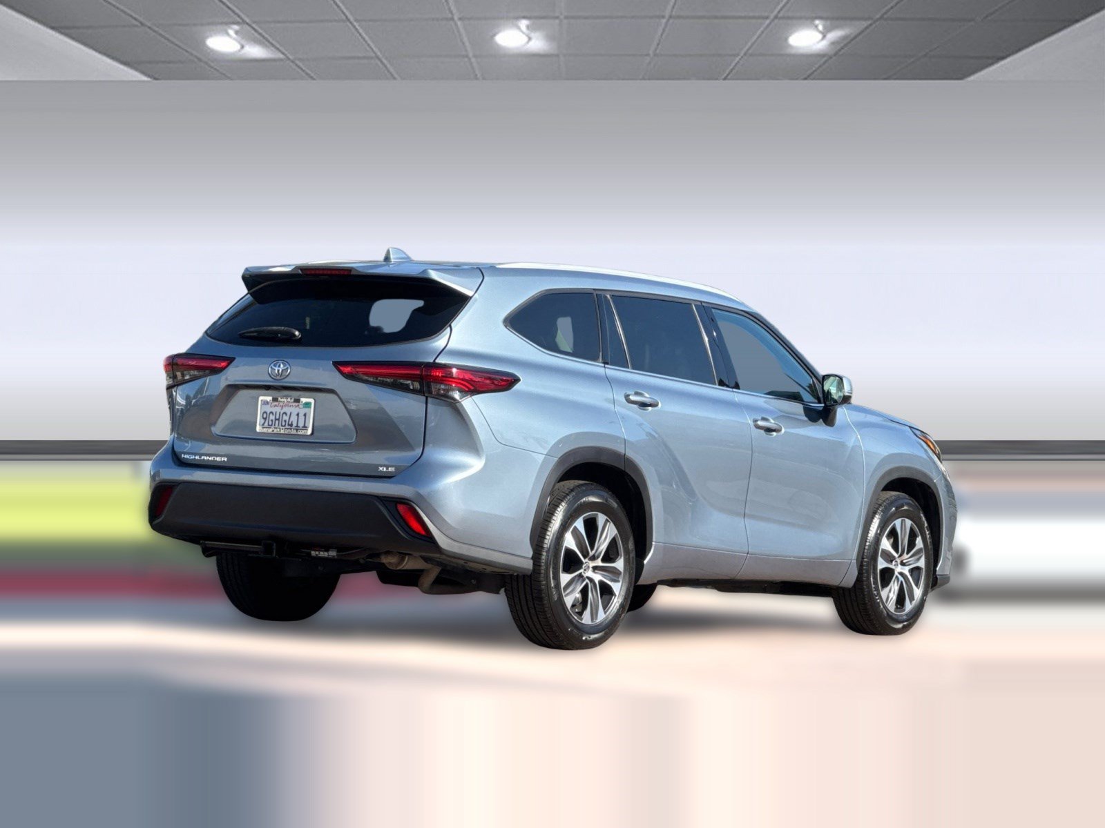 Used 2022 Toyota Highlander XLE FWD image 8