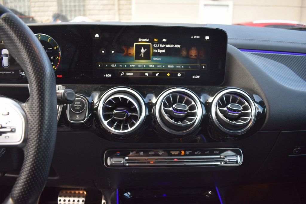 Used 2022 Mercedes-Benz GLA 35 AMG 4MATIC image 21