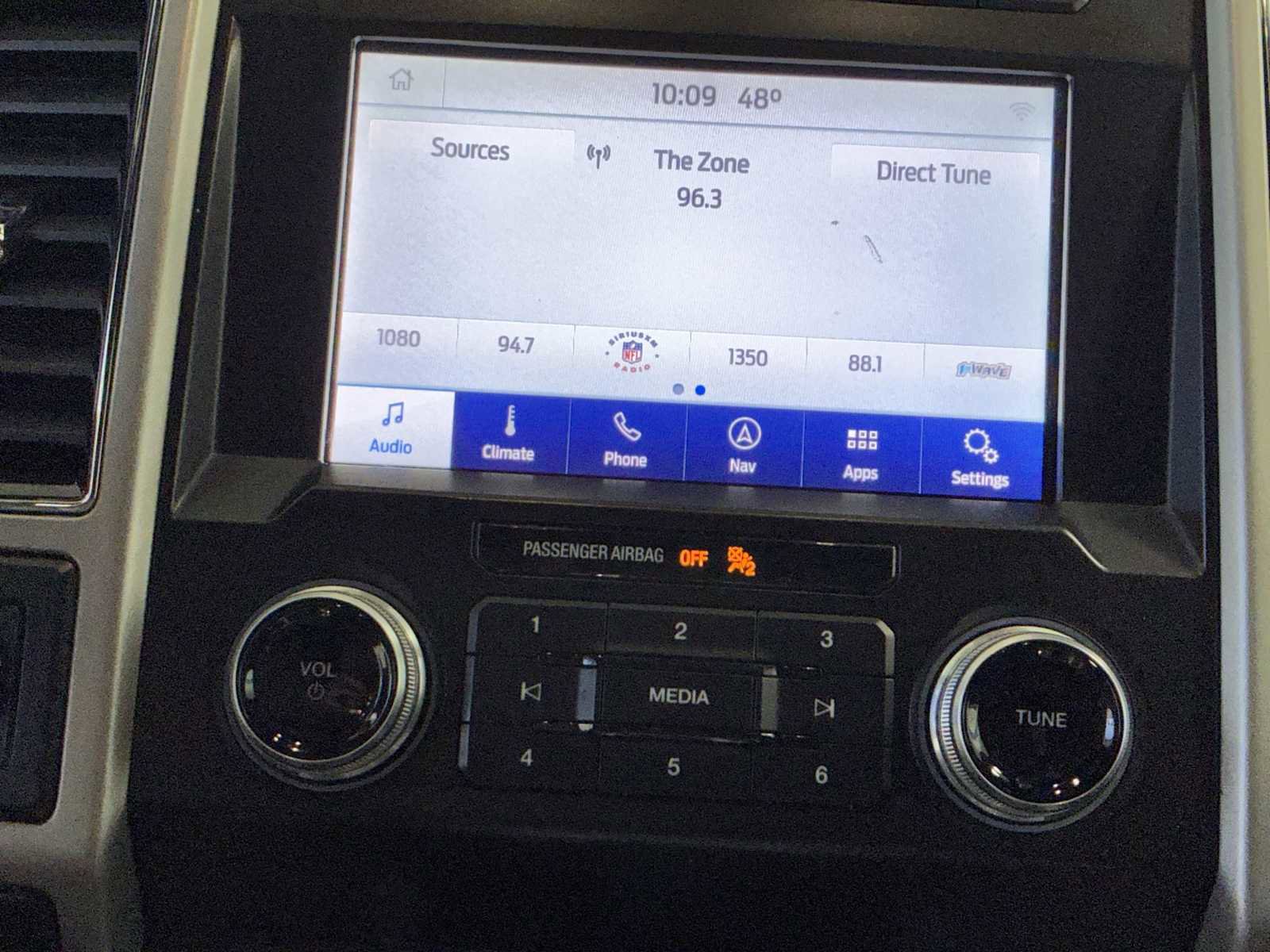 Used 2020 Ford F150 Lariat w/ Equipment Group 502A Luxury image 12