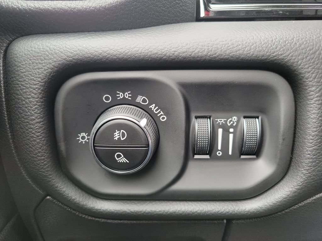 New 2026 RAM 1500 Laramie w/ Night Edition AWD/4WD image 20