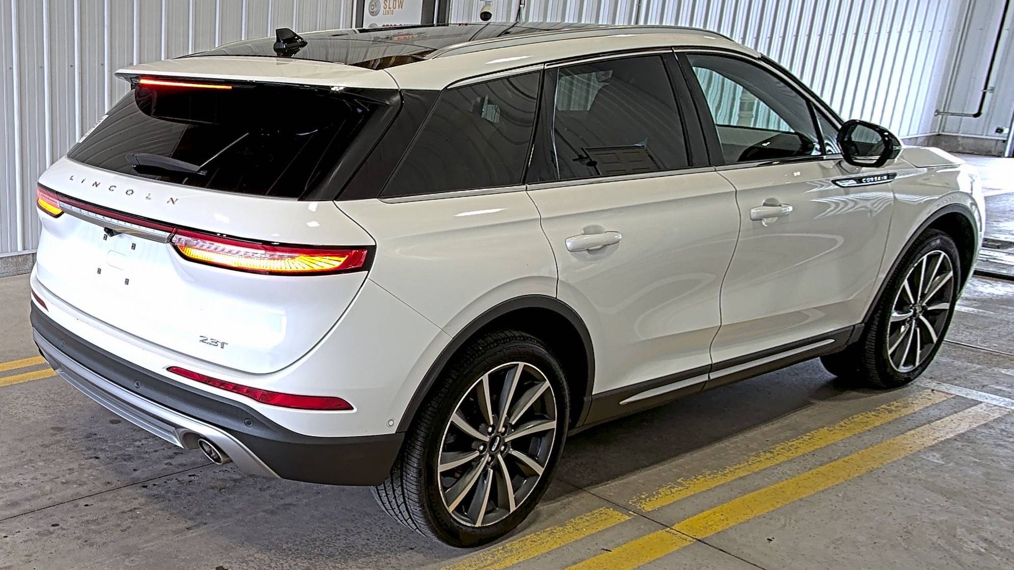 Used 2020 Lincoln Corsair Reserve w/ Equipment Group 202A AWD/4WD image 5