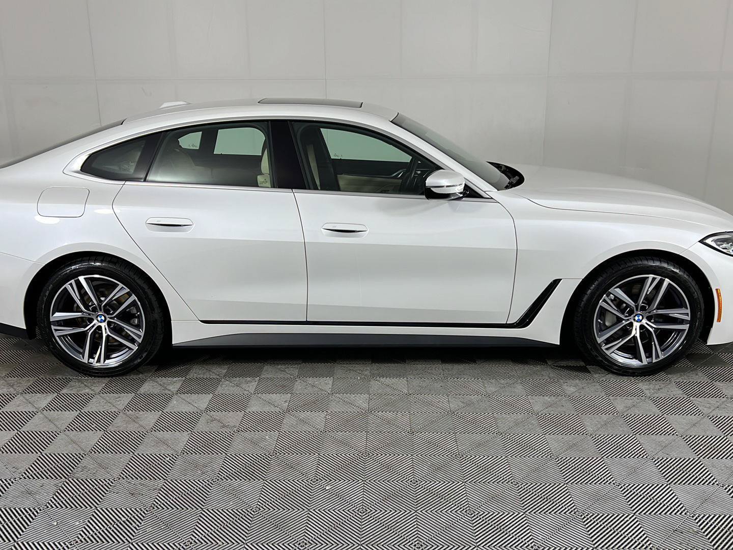 Used 2023 BMW 430i Gran Coupe xDrive w/ M Sport Package AWD/4WD image 3