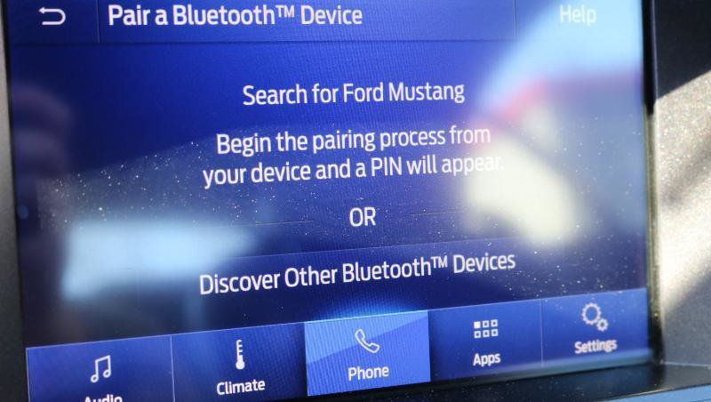 Used 2020 Ford Mustang Premium RWD image 17