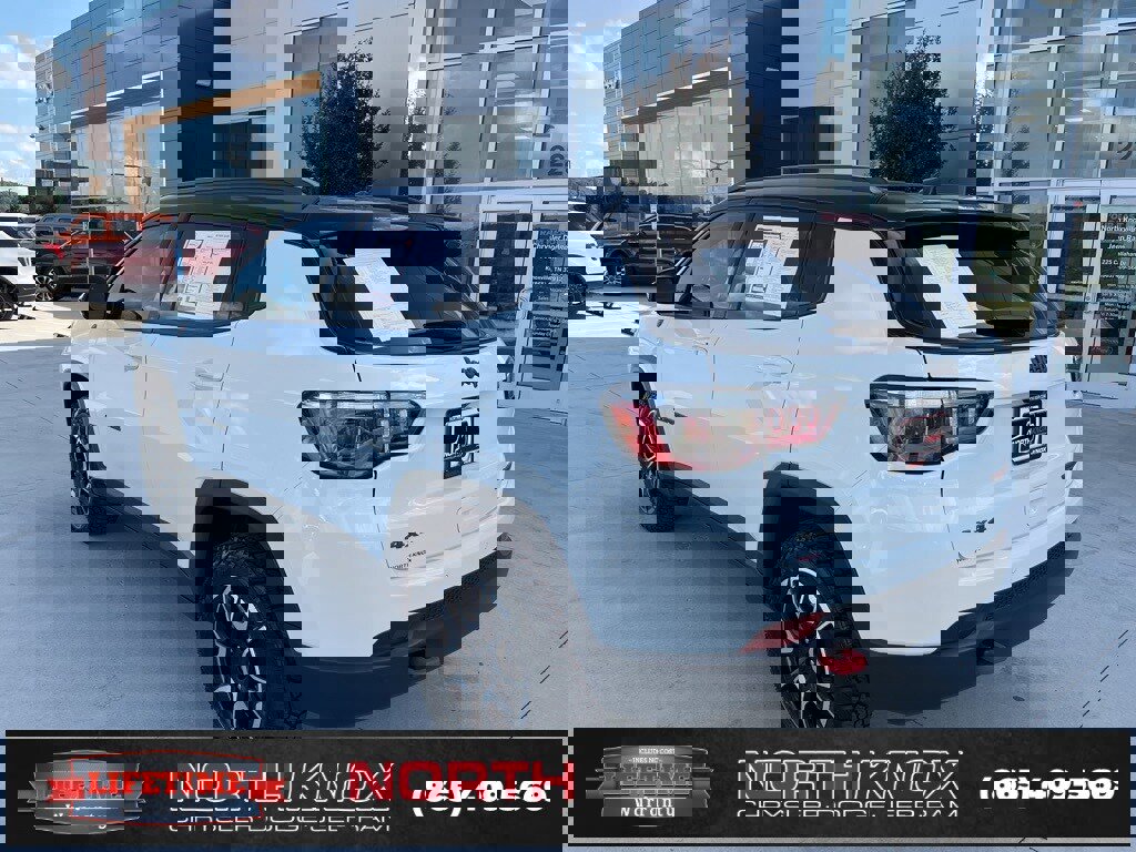 Used 2024 Jeep Compass Trailhawk image 18