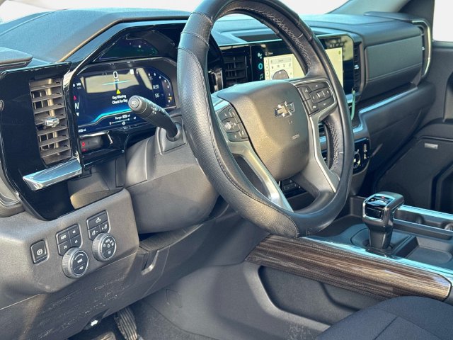 Used 2022 Chevrolet Silverado 1500 LT Trail Boss w/ Convenience Package II AWD/4WD image 20