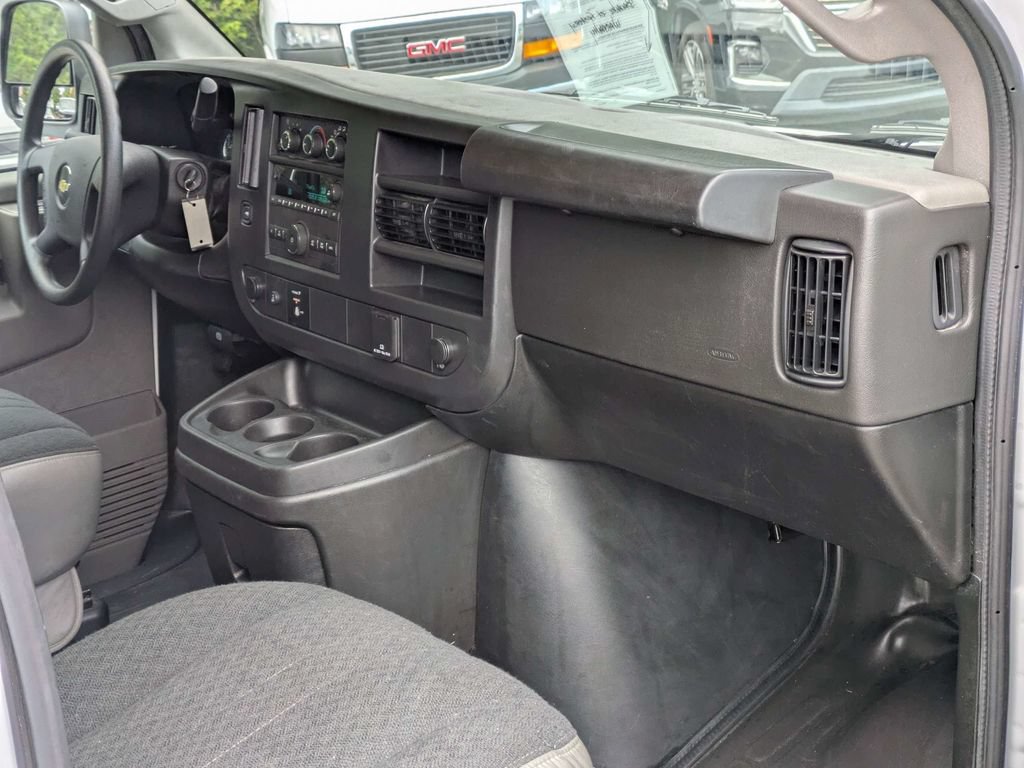 Used 2025 Chevrolet Express 2500 w/ Driver Convenience Package RWD image 18