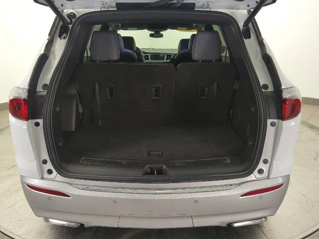 Used 2023 Buick Enclave Essence image 27