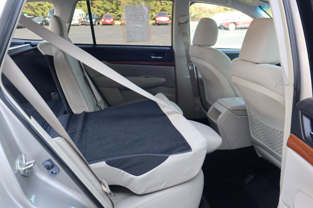 Used 2014 Subaru Outback 2.5i Premium image 40