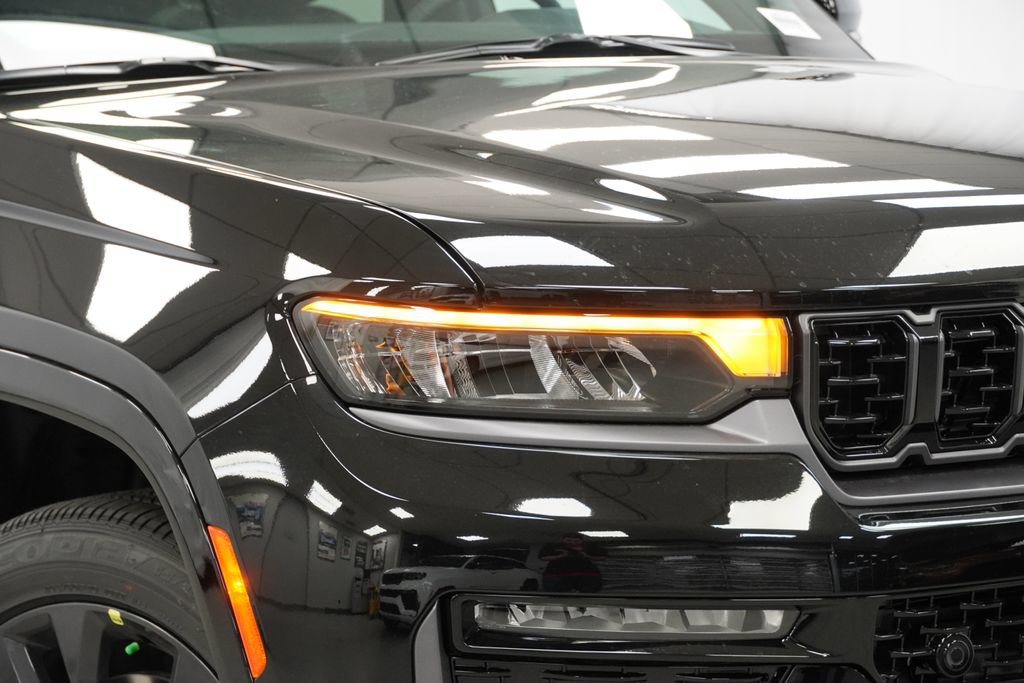 New 2026 Jeep Grand Cherokee L Limited AWD/4WD image 5
