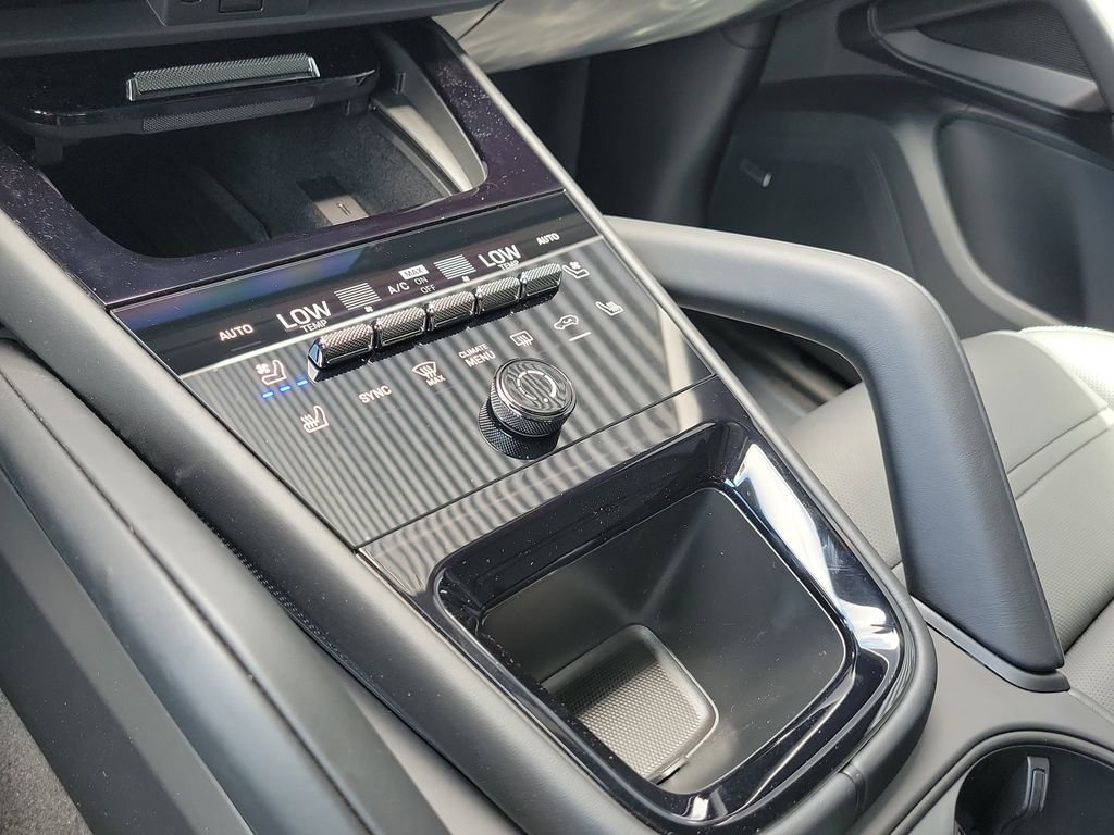 New 2025 Porsche Cayenne S image 34
