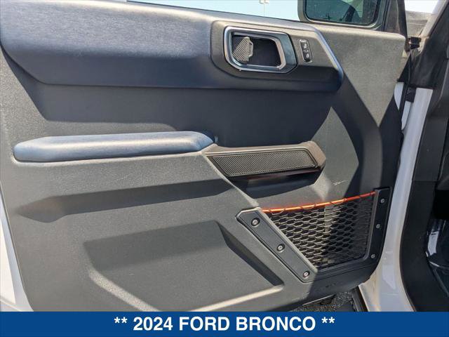 Used 2024 Ford Bronco Raptor w/ Interior Carbon Fiber Pack 6 AWD/4WD image 10