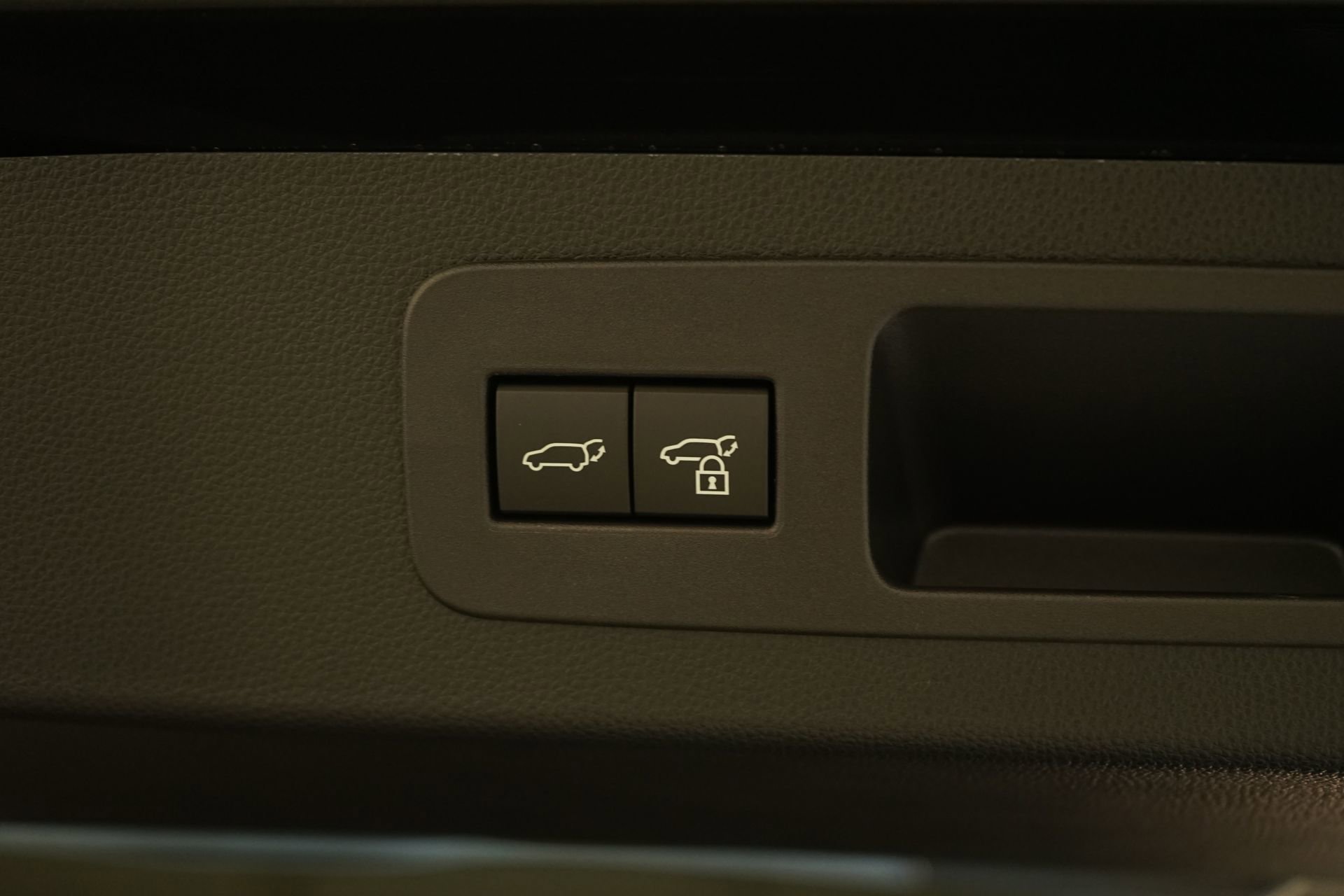 Used 2026 Lexus LX 700h Luxury w/ Accessory Package (Z1) image 38