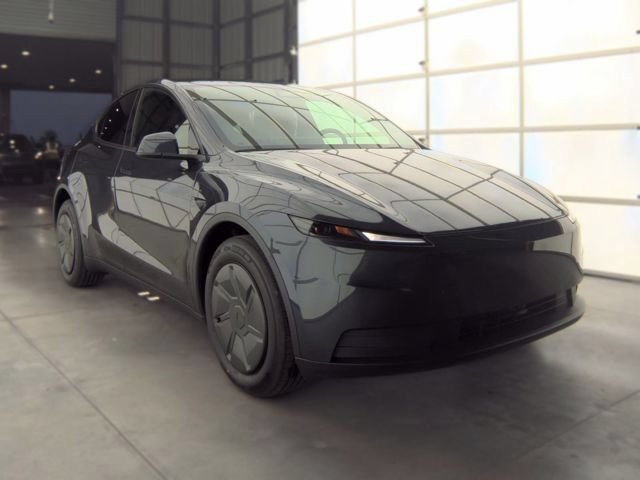 Used 2026 Tesla Model Y AWD image 2