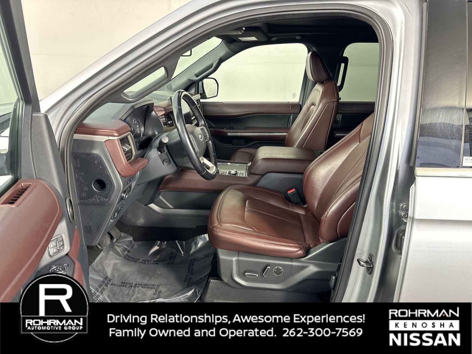 Used 2022 Ford Expedition Max Limited image 3