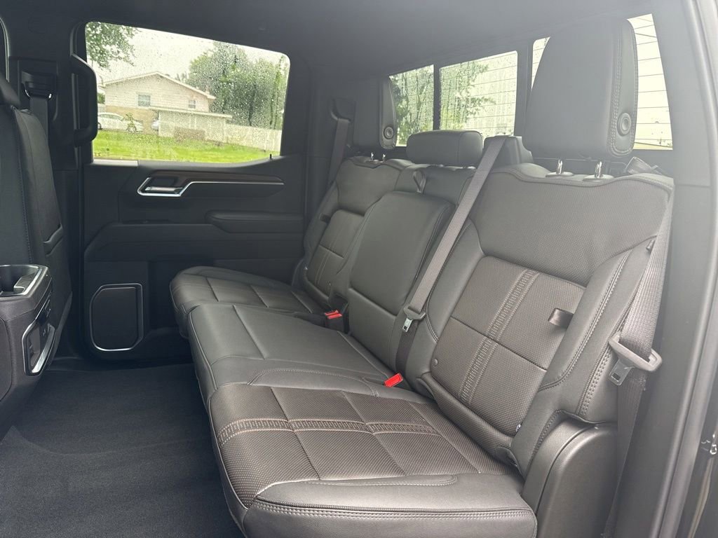 New 2026 Chevrolet Silverado 1500 High Country AWD/4WD image 11