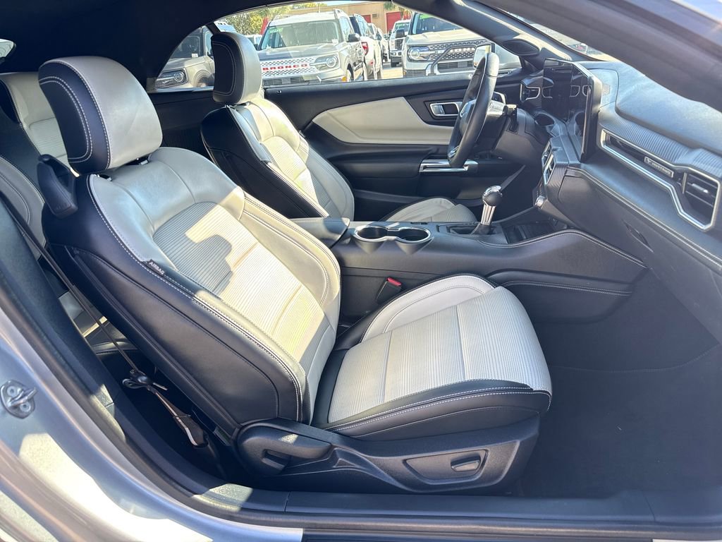 Used 2024 Ford Mustang Premium image 27