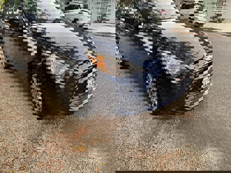 Used 2017 Toyota Yaris iA image 5