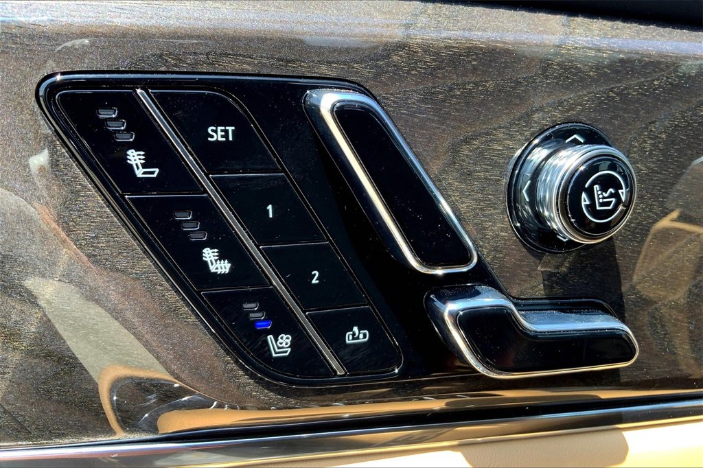 New 2025 Cadillac Escalade IQ Sport 2 image 20