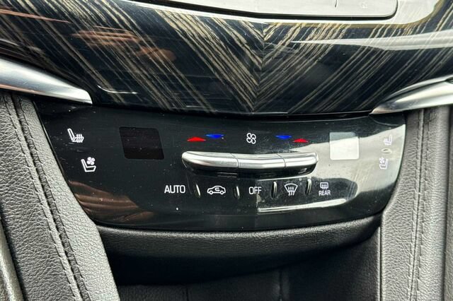 Used 2024 Cadillac XT6 Premium Luxury AWD/4WD image 22