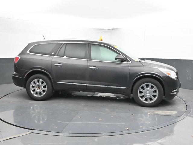 Used 2017 Buick Enclave Leather AWD/4WD image 4